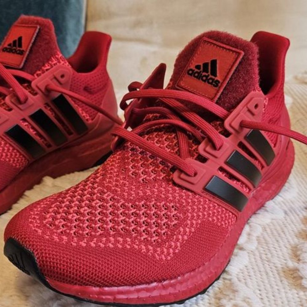 ULTRABOOST 1.0 'NCAA PACK - NEBRASKA'